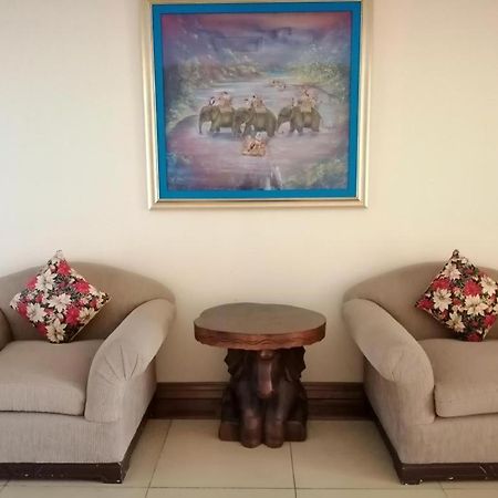 Hotel Asuncion Laoag Esterno foto