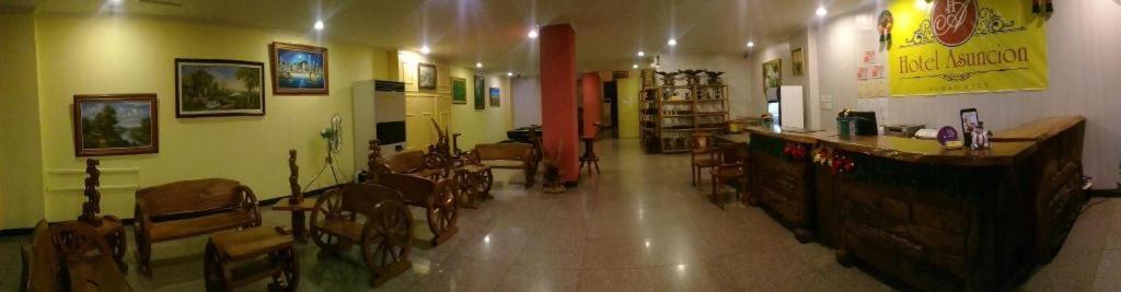 Hotel Asuncion Laoag Esterno foto