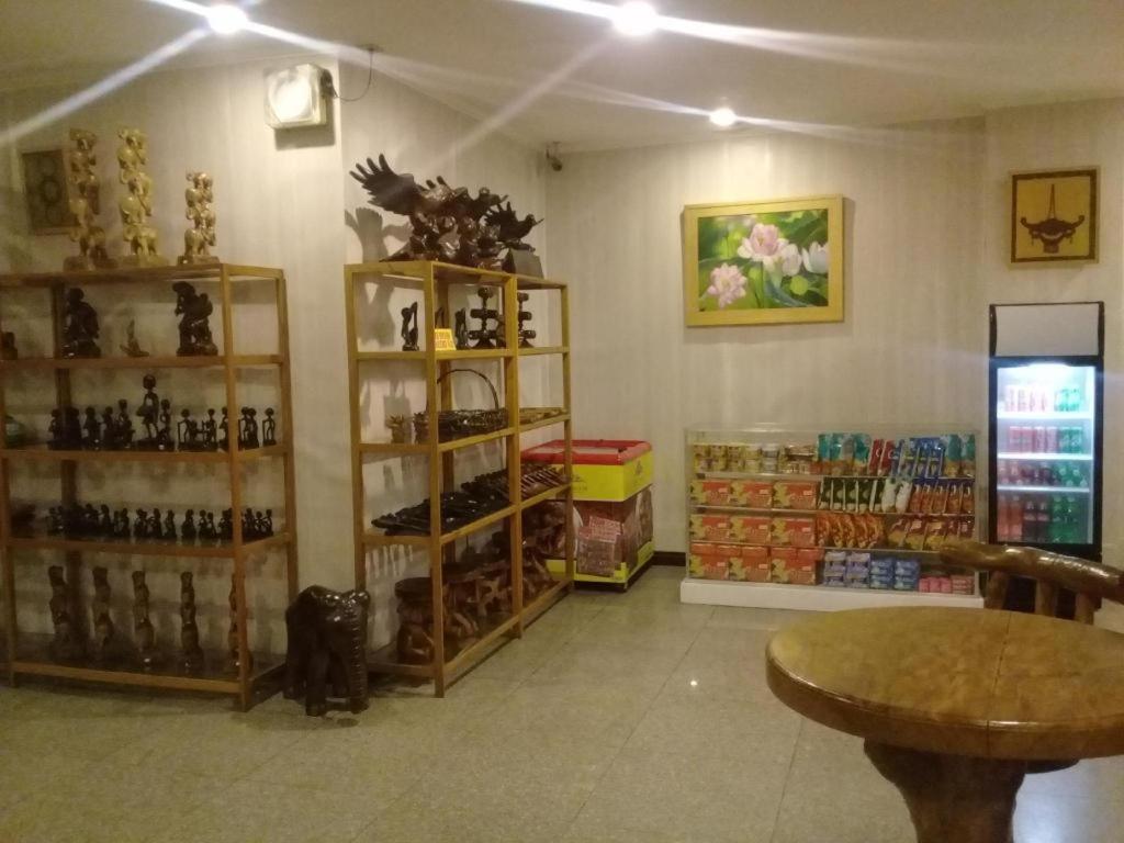 Hotel Asuncion Laoag Esterno foto