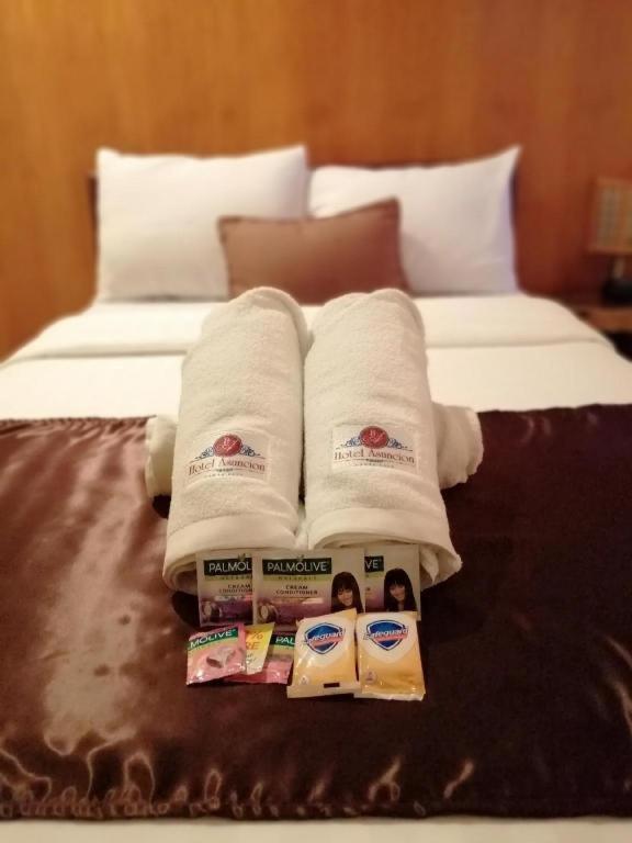 Hotel Asuncion Laoag Esterno foto