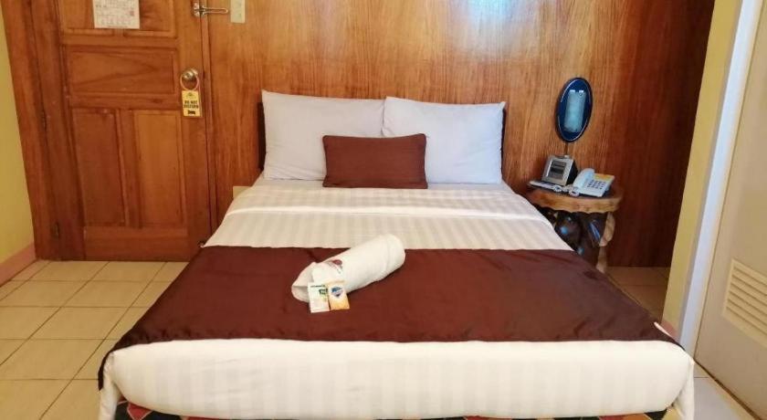 Hotel Asuncion Laoag Esterno foto