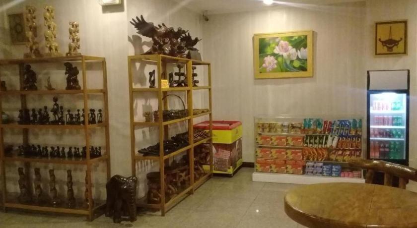 Hotel Asuncion Laoag Esterno foto